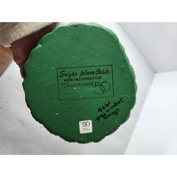 Vintage Department 56 The Sugar Plum Chair Christmas Setting Cat Chair Figurine - Picture 7 of 8